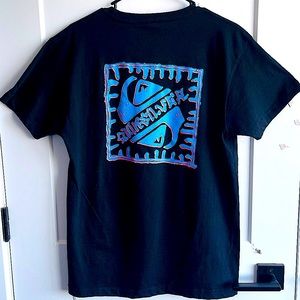 NWT Quiksilver Short Sleeve Black Graphic T-Shirt Size Medium